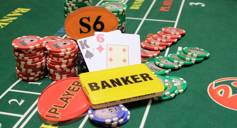 Baccarat versus Texas Hold’em: 7 Reasons Why Baccarat Wins