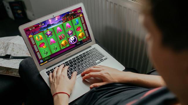 Secrets to Winning More Playing Online Slot Machines